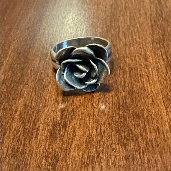 Silpada Sterling Silver Ring - Picture 1 of 7